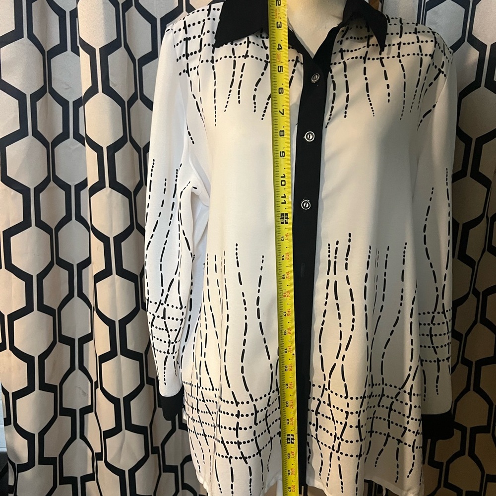 Black and White Long Sleeve Graphic Button Down Shirt - Picture 8 of 11